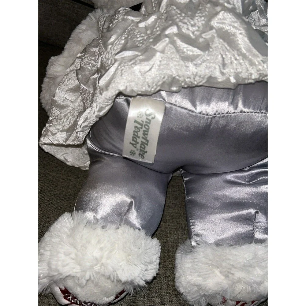 2011 Snowflake Teddy Bear, 25th Anniversary Edition.